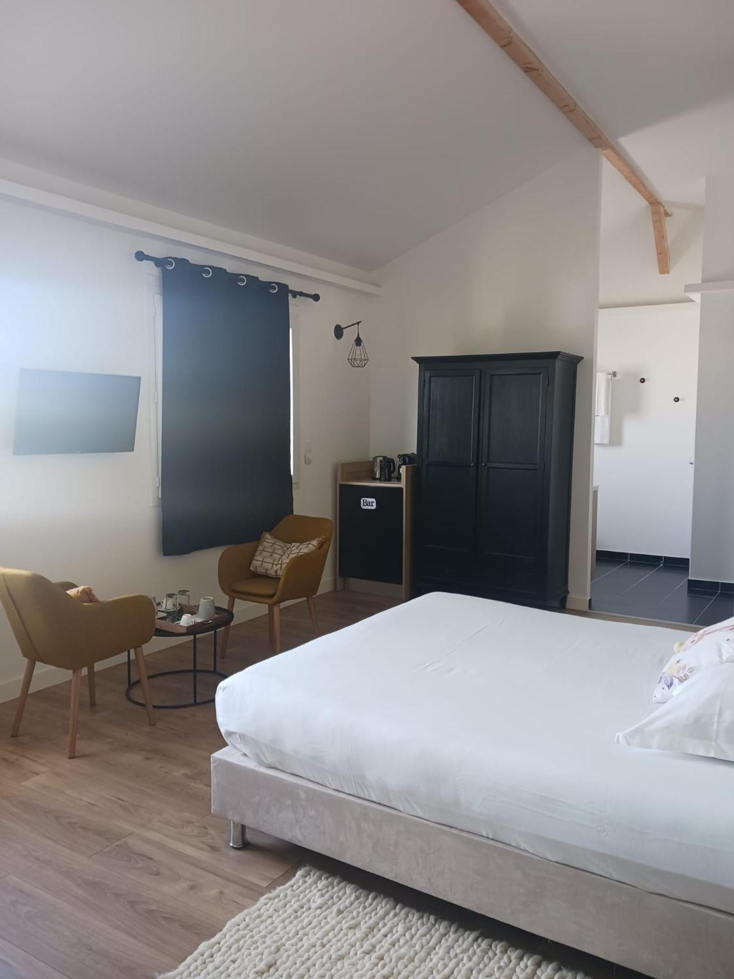 Hotel Merion Villars-les-Dombes Exterior foto